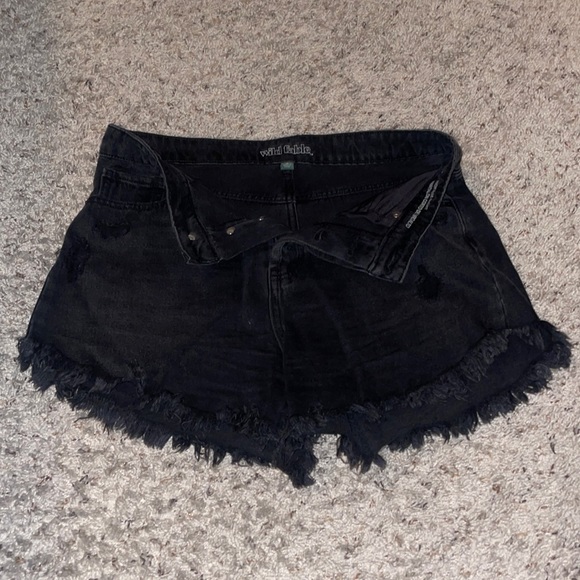Wild Fable Black Denim Shorts. - Picture 4 of 5